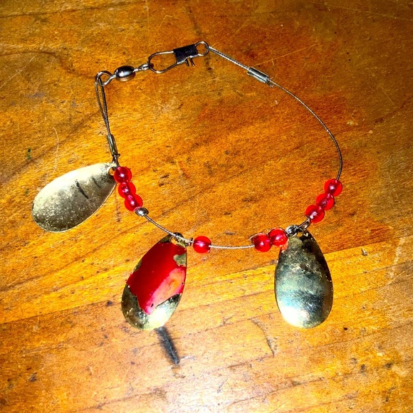 Spinner Fishing lure /  Hooks - Picture 1 of 7